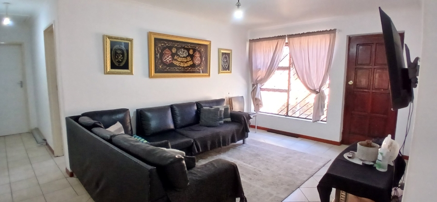 4 Bedroom Property for Sale in Hyde Park Western Cape